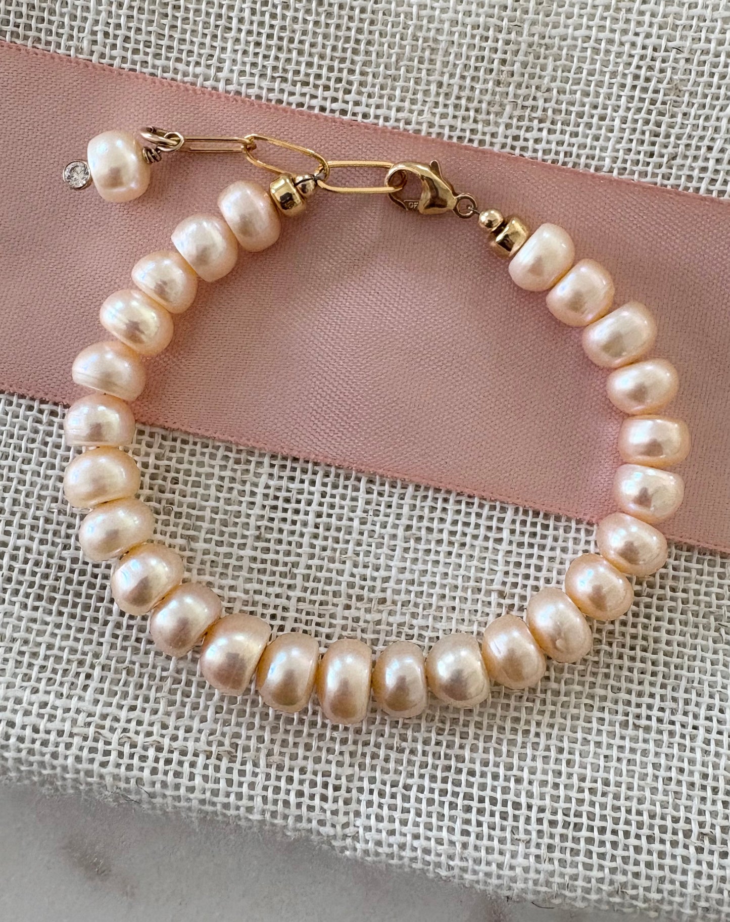 Blush Pearl Bracelet  image 0